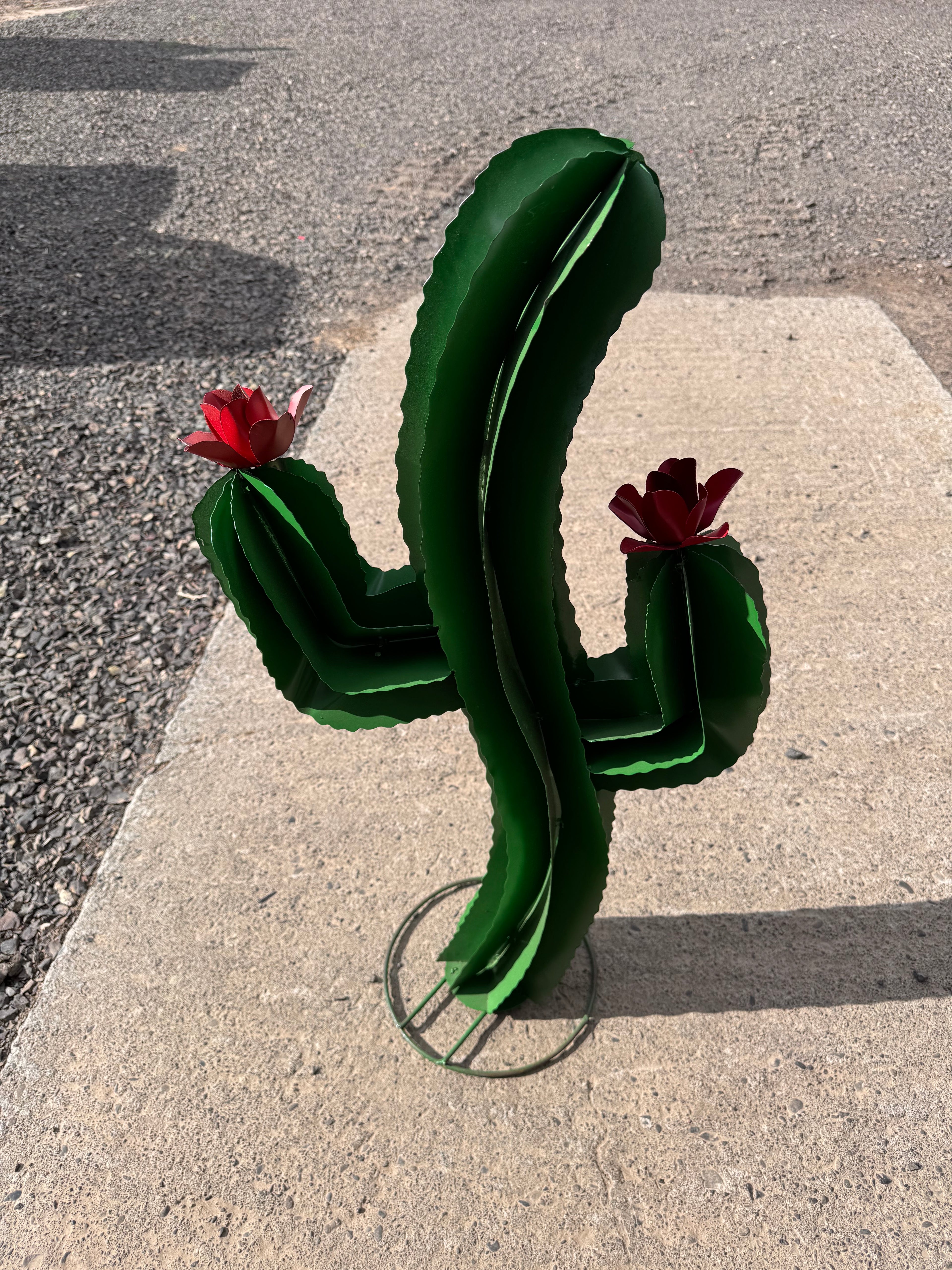 Metal 35 inch dark green squiggle cactus