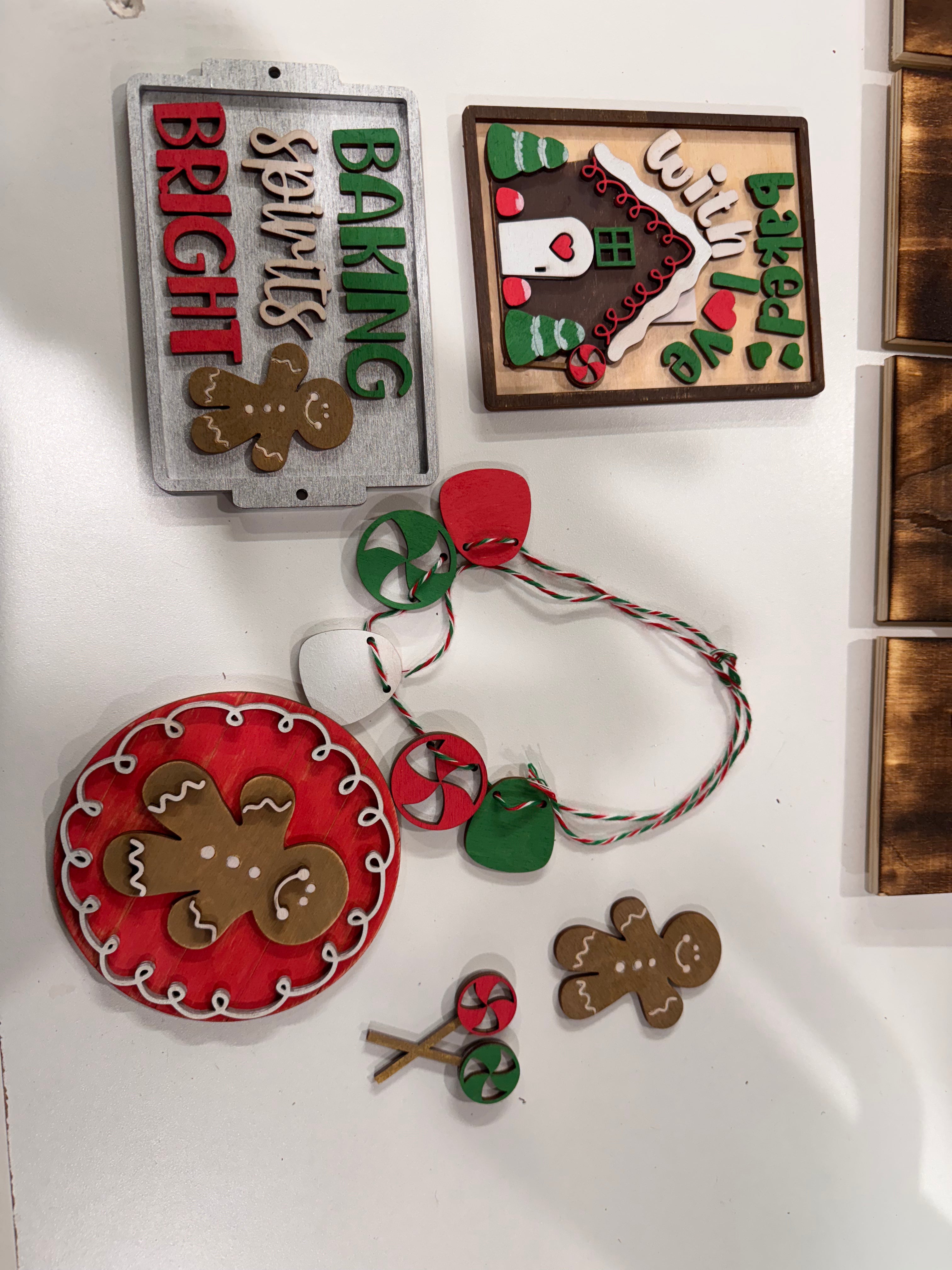 Tiered tray Christmas set