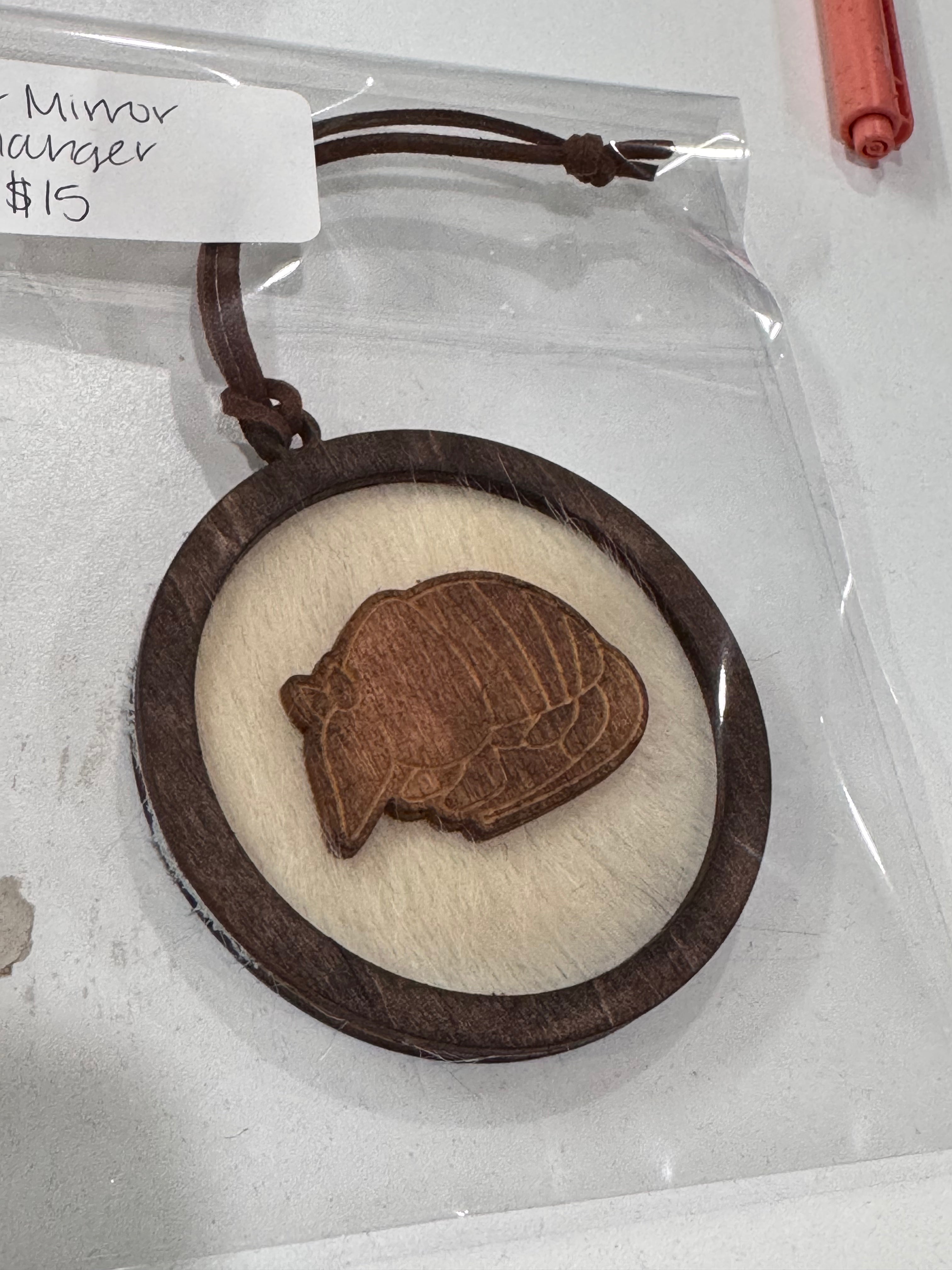 Armadillo mirror hanger