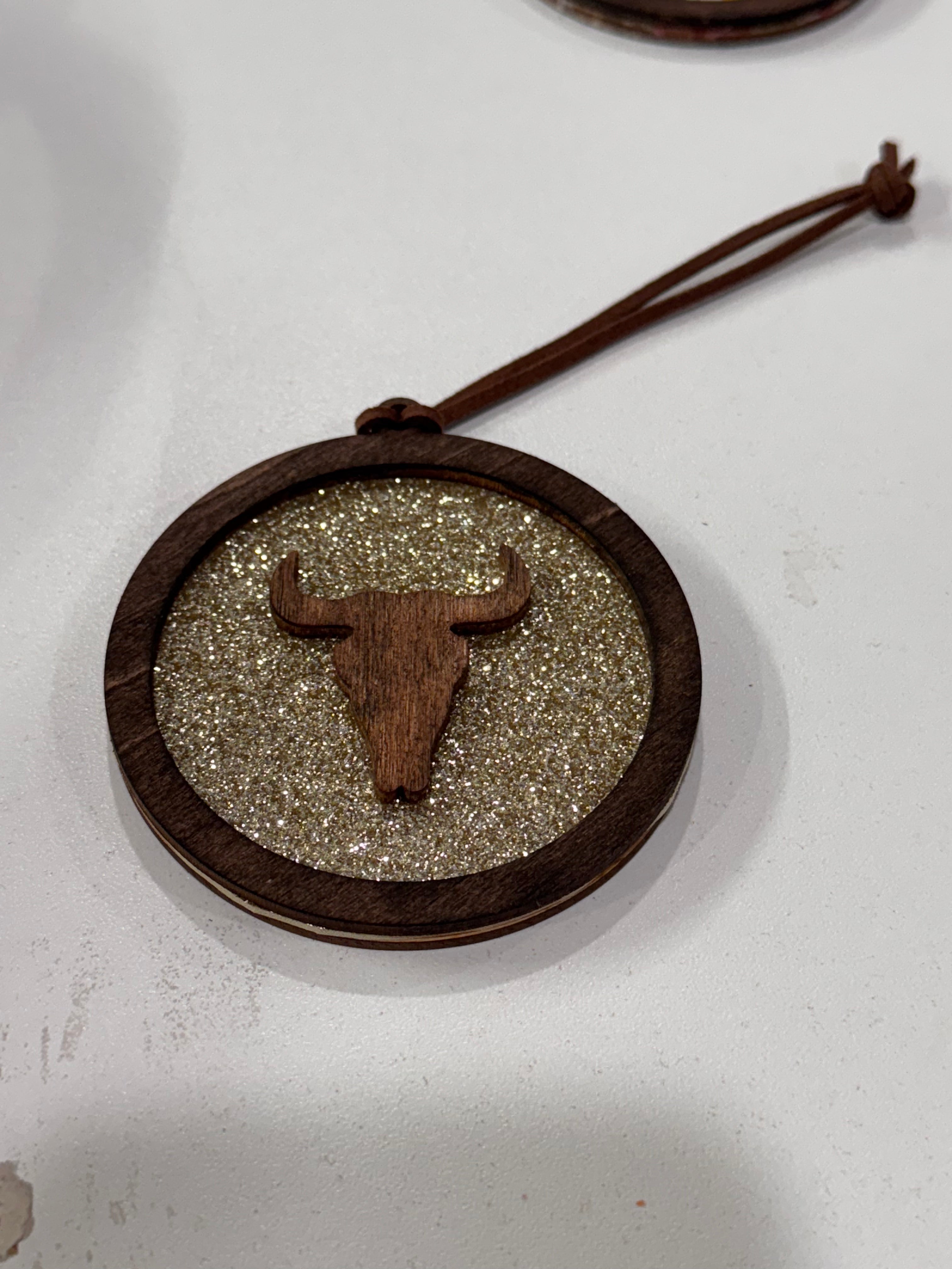 Steer head mirror hanger