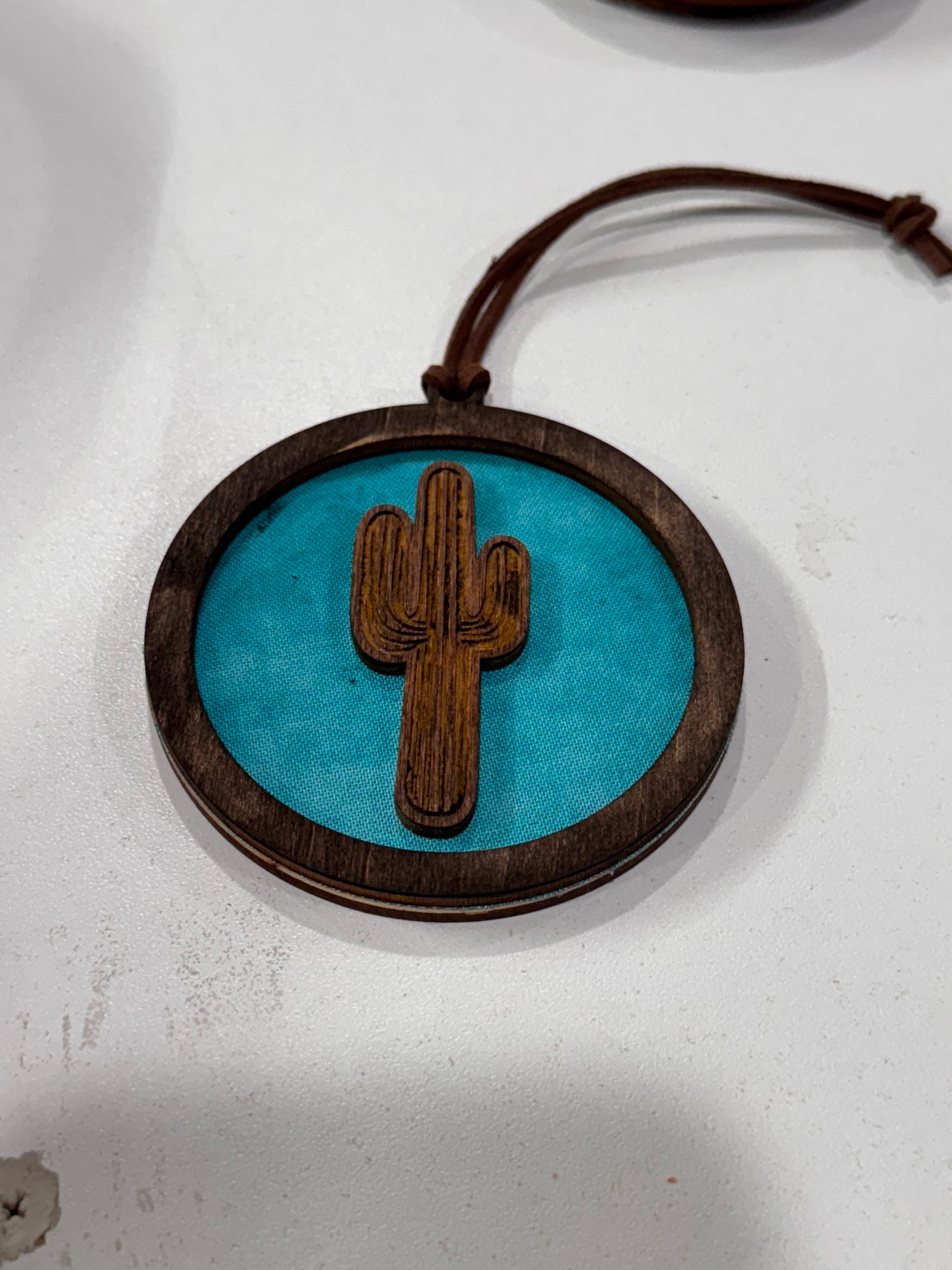 Cactus mirror hanger