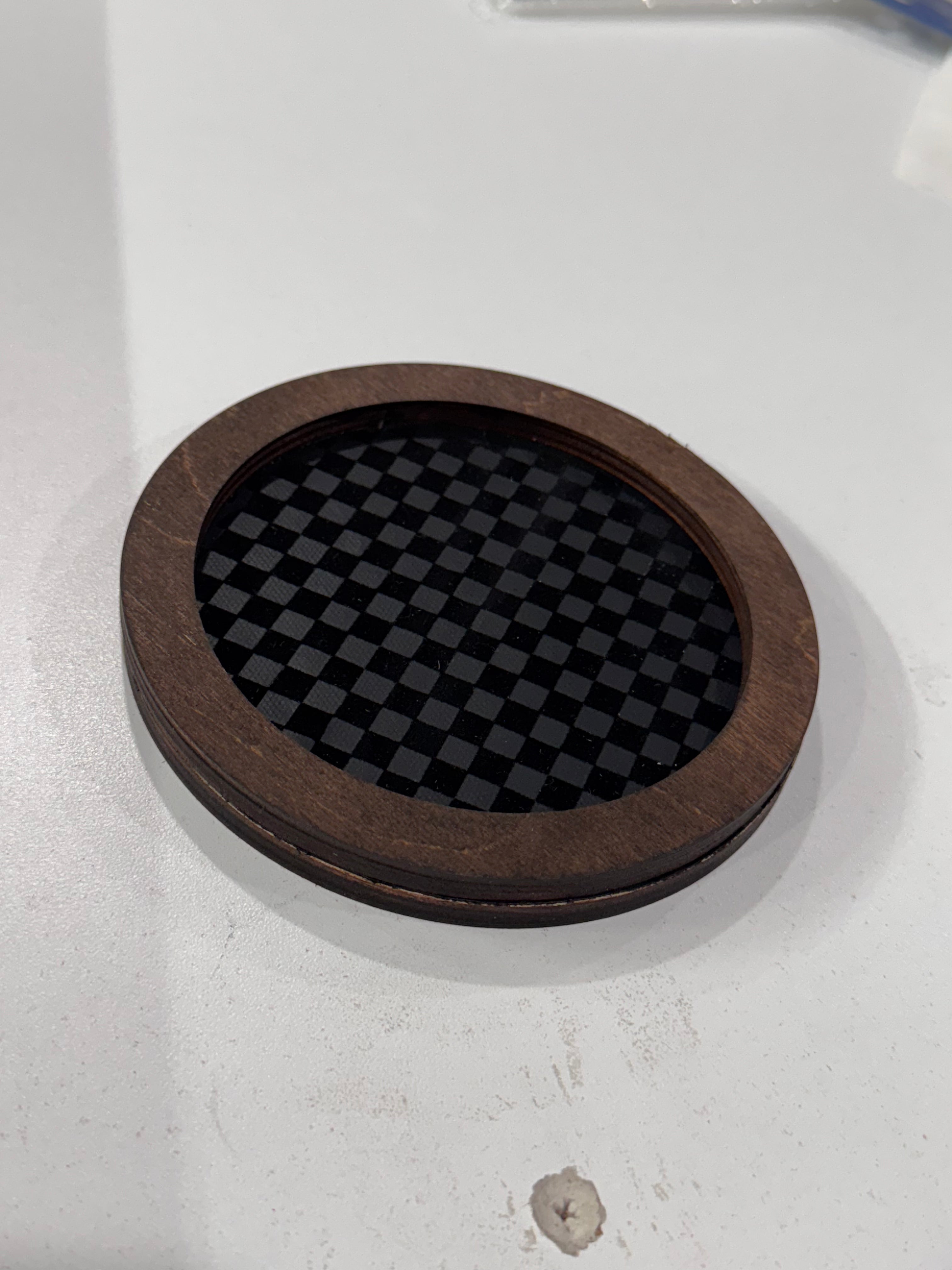 Checkered jewelry holder