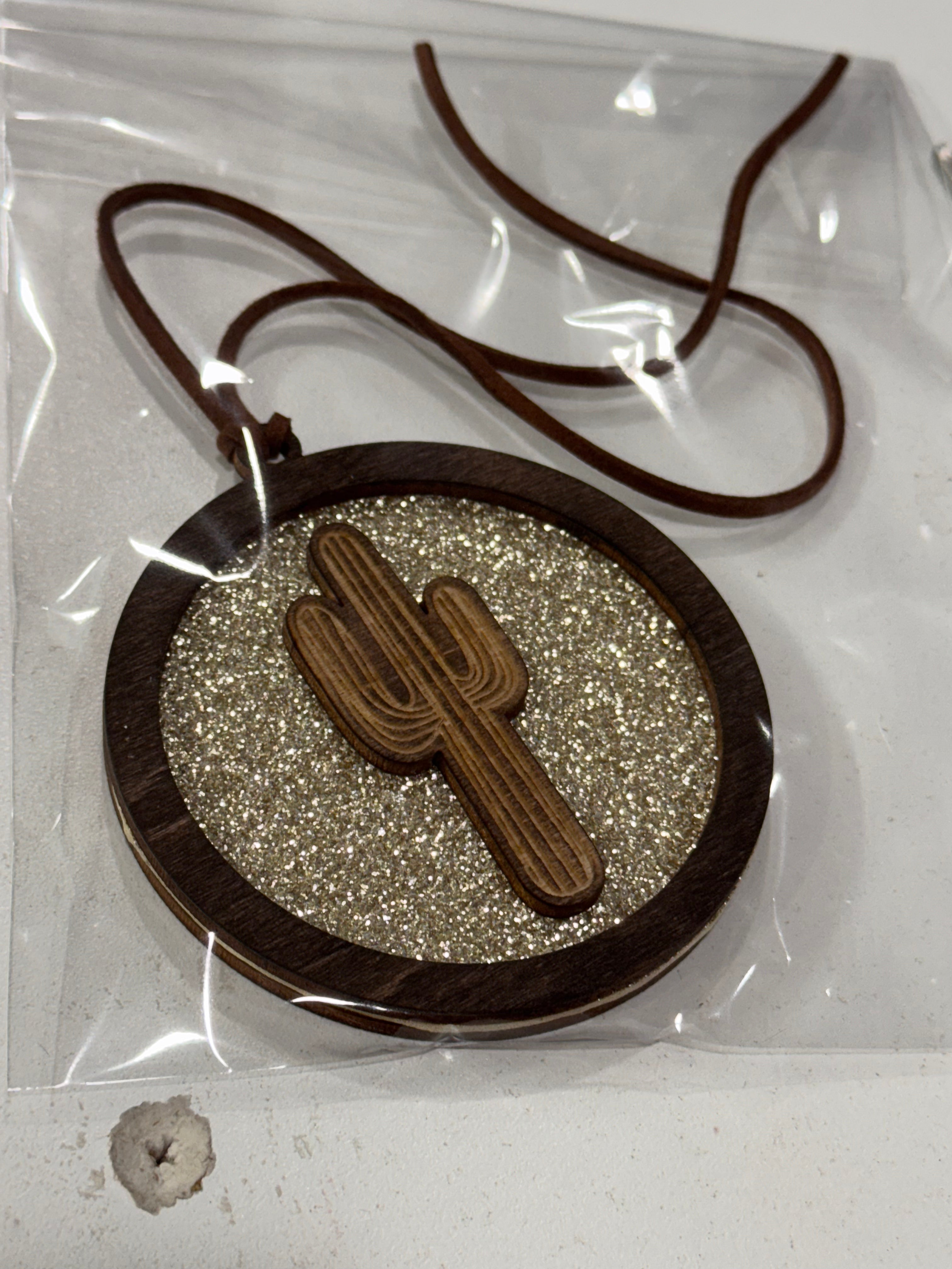 Cactus mirror hanger